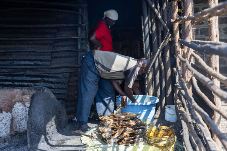 APHRC Fish Market visit 5